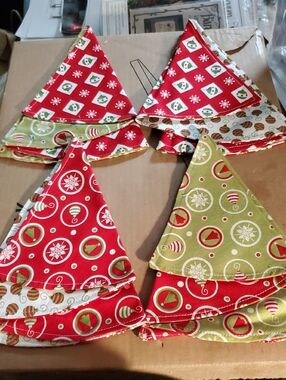 Festive Red & Green Holiday Fabric Christmas Tree Napkins Set Of 4